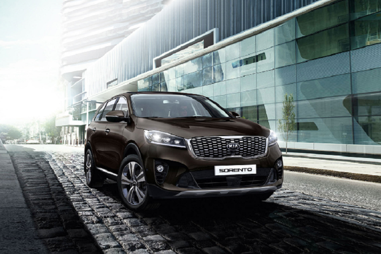 Mặc dù Kia Sorento thế hệ thứ 3 còn khá mới mẽ ở Việt Nam, nhưng nó đã được giới thiệu trên thế giới từ năm 2014.