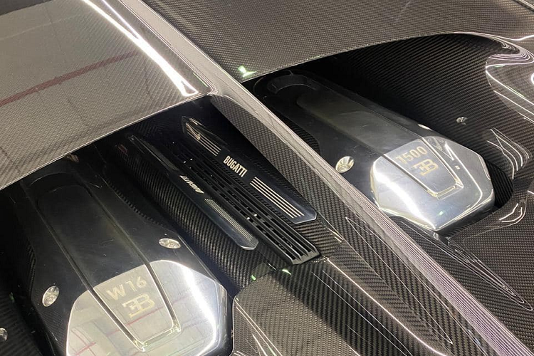 Hiện số lượng dòng siêu xe Bugatti Chiron tại thị trường Đông Nam Á trên 5 chiếc, trong đó, đất nước láng giềng Campuchia có 2 chiếc siêu xe triệu đô Bugatti Chiron.