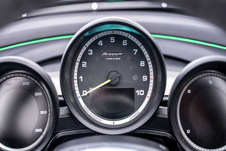 Nhìn chung, Boxster Bergspyder thực sự là một chiếc xe ra đời vì những người mê tốc độ, nhưng đáng tiếc là không hề được đưa vào sản xuất.