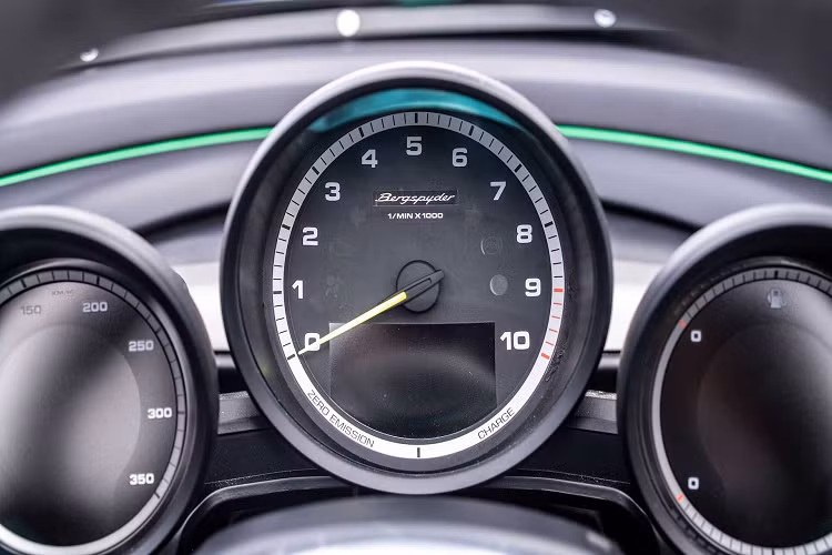 Nhìn chung, Boxster Bergspyder thực sự là một chiếc xe ra đời vì những người mê tốc độ, nhưng đáng tiếc là không hề được đưa vào sản xuất.