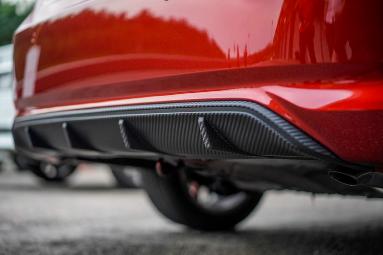 Như đã đề cập ở đầu bài, phiên bản cao cấp nhất của City sẽ đi kèm động cơ hybrid. Như vậy, Malaysia là thị trường đầu tiên trên thế giới ra mắt City 2020 phiên bản hybrid. Công nghệ hybrid trên City có tên gọi Intelligent Multi-Mode Drive (i-MMD). Động cơ hybrid này gồm động cơ xăng i-VTEC I4 dung tích 1.5L kết hợp cùng mô-tơ điện, sản sinh tổng công suất 108 mã lực cùng mô-men xoắn 253 Nm.