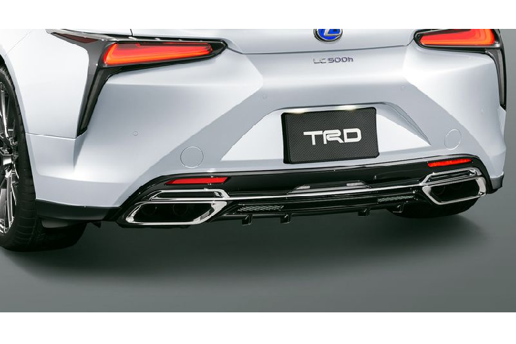 Thương hiệu xe sang Lexus cho biết chi tiết này không chỉ tăng tính thẩm mỹ cho chiếc xe mà còn giúp giảm tiếng ồn của gió và sự rung lắc. 