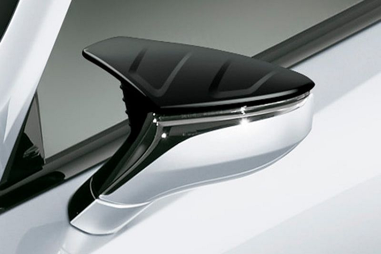 Loại thứ ba thì sở hữu màu sơn Lunamium Gun Metallic độc quyền. Cuối cùng, TRD cũng cung cấp bộ giảm chấn hiệu suất cao cho cả phía tước và phía sau của Lexus LC. Giá xe Lexus LC 500 độ này hiện chưa được công bố.