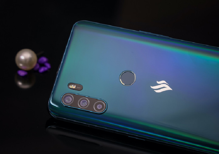 Chinh thuc ra mat Vsmart Active 3 gia tu 4,5 trieu dong-Hinh-4