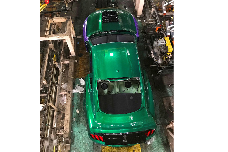 Chiếc xe đó là một trong hai chiếc xe may mắn không bị phá hủy sau khi mẫu xe được hoàn tất thử nghiệm và đi vào sản xuất, chiếc còn lại có tên The Little Red, vừa được phát hiện cách đây không lâu. The Green Hornet đã được phục chế hai lần với mục tiêu đạt được nhiều chi tiết nguyên bản nhất có thể trên xe.