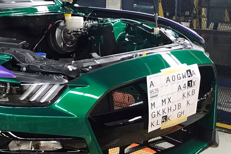 Sắp tới đây, chiếc Ford Shelby GT500 này sẽ sánh vai cùng chiếc Ford Shelby EXP500 tại buổi đấu giá đầu năm của Barrett-Jackson tổ chức tại Scottdale, Arizona.