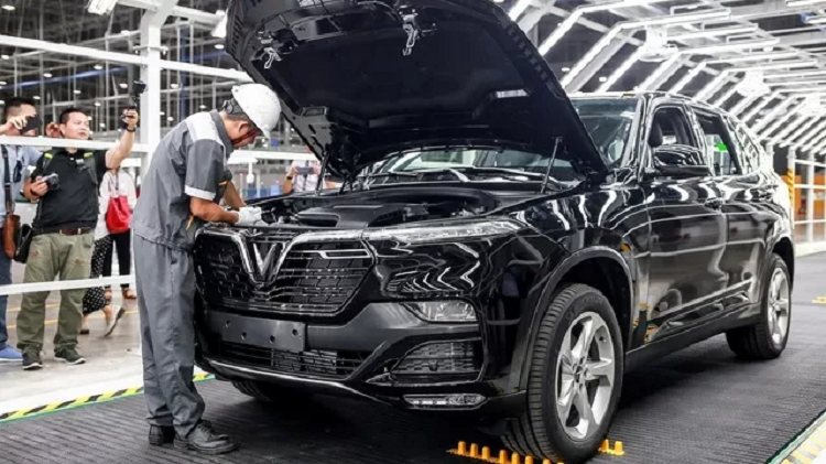 Se bo thue tieu thu dac biet voi oto san xuat o Viet Nam?