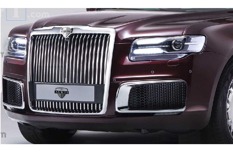 Và sắp tới đây, ông Putin sẽ có thêm một món đồ chơi mới với tên gọi là ‘Komendant’. Phiên bản gầm cao của Senat này từng xuất hiện lần đầu qua 1 đoạn giới thiệu ngắn tại khu vực phía bắc Scandinavia, cùng với người anh em Senat và chiếc minivan Arsenal. Sau đó, những hình ảnh được quay lại ở Bắc Thụy Điển có nhiều góc chụp cho thấy rõ mặt trước của chiếc xe.