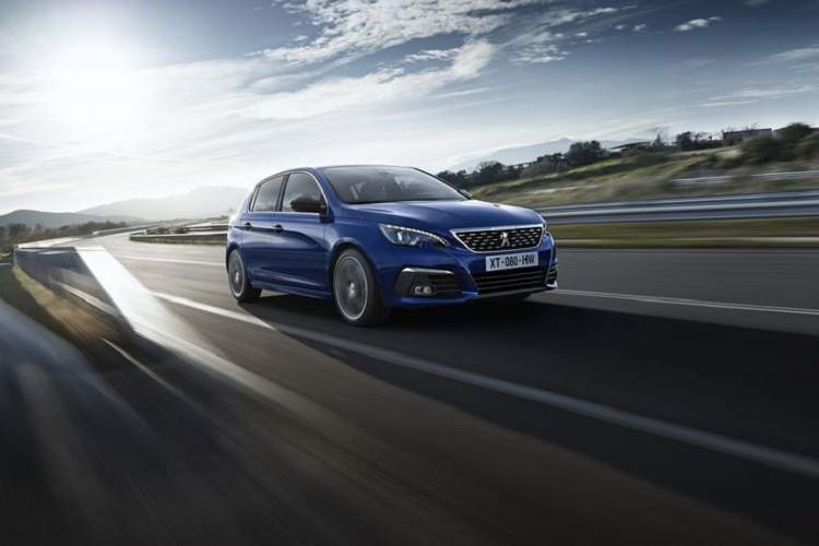 Peugeot 308 2022 mới sẽ sở hữu vẻ ngoài hiện đại lấy cảm hứng từ mẫu mẫu xe cỡ nhỏ 208 và cỡ trung 508 mới nhất.