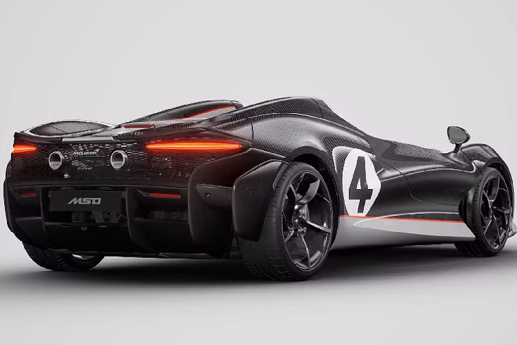 Toàn bộ sức mạnh này được truyền đến cầu sau thông qua hộp số 7 cấp ly hợp kép. Nhờ đó, McLaren Elva có thể tăng tốc từ 0-100 km/h trong thời gian chưa đầy 3 giây và 0-200 km/h trong 6,7 giây.Động cơ tạo ra công suất tối đa 804 mã lực và mô-men xoắn cực đại 800 Nm. Toàn bộ sức mạnh này được truyền đến cầu sau thông qua hộp số 7 cấp ly hợp kép. Nhờ đó, McLaren Elva có thể tăng tốc từ 0-100 km/h trong thời gian chưa đầy 3 giây và 0-200 km/h trong 6,7 giây.