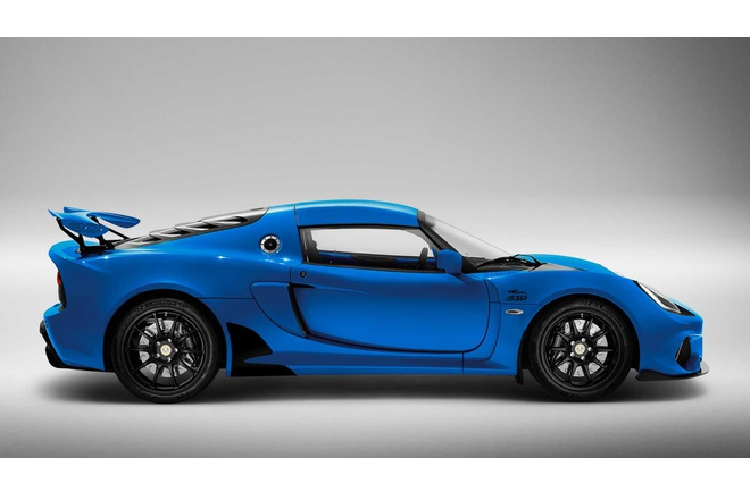 Giá xe Exige Sport 410 20th Anniversary Edition bán ra xấp xỉ 100.000 USD (khoảng hơn 2 tỷ đồng(. Khách hàng sẽ nhận xe từ cuối năm nay.