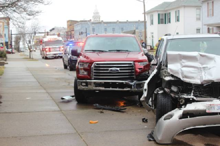 Ford trieu hoi hon 200.000 xe ban tai F-150 dinh loi den pha-Hinh-2