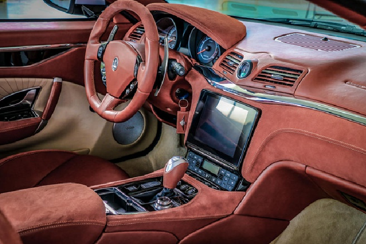 Mẫu xe đặc biệt này đã ra mắt trở lại tại triển lãm Geneva Motor Show và kế tục bởi một phiên bản mui trần vào năm 2019. Dù đã nhiều năm không chế tác những mẫu xe mới, nhưng đây sẽ là tin tốt đối với những người có sở thích đặc biệt đối với những mẫu siêu xe được cải biến một cách tỉ mỉ. 