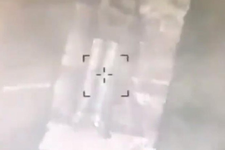 Những hình ảnh công bố sau đó cho thấy, UAV theo dõi tổ hợp S-300 trong thời gian ngắn trước khi lao xuống. Hình ảnh dừng lại chỉ vài tích tắc trước thời điểm va chạm, cho thấy nhiều khả năng đòn đánh được thực hiện bởi UAV tự sát.