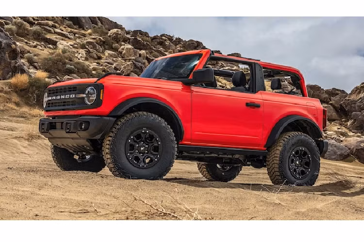 Những sự thay đổi trong nội thất sẽ gồm gối tựa đầu thêu chữ và bảng đánh số thứ tự. 