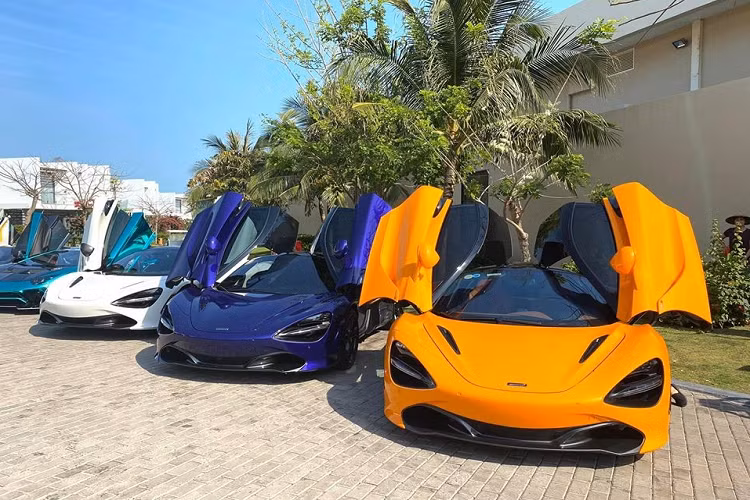 Tốc độ tối đa của siêu xe McLaren 720S là 341 km/h. McLaren 720S của Cường Đô la hay các thành viên trong đoàn Car Passion hiện là một trong số những chiếc siêu xe đua drag nổi tiếng nhất trên thế giới. Ước tính Cường Đô la đã chi ra không dưới 20 tỷ đồng để sở hữu siêu xe McLaren 720S.