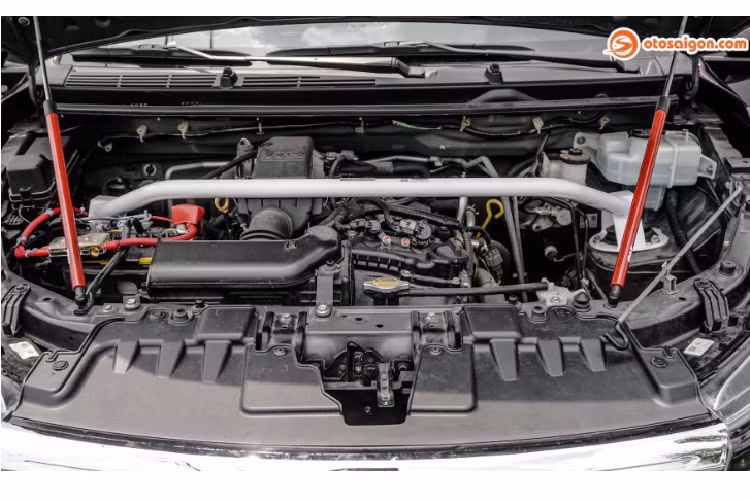 Các tính năng an toàn khác được trang bị có thể kể đến Camera hành trình THiEYE 360 độ, Cảnh báo va chạm Mobileye, Cảnh báo điểm mù và Camera hành trình Vietmap.