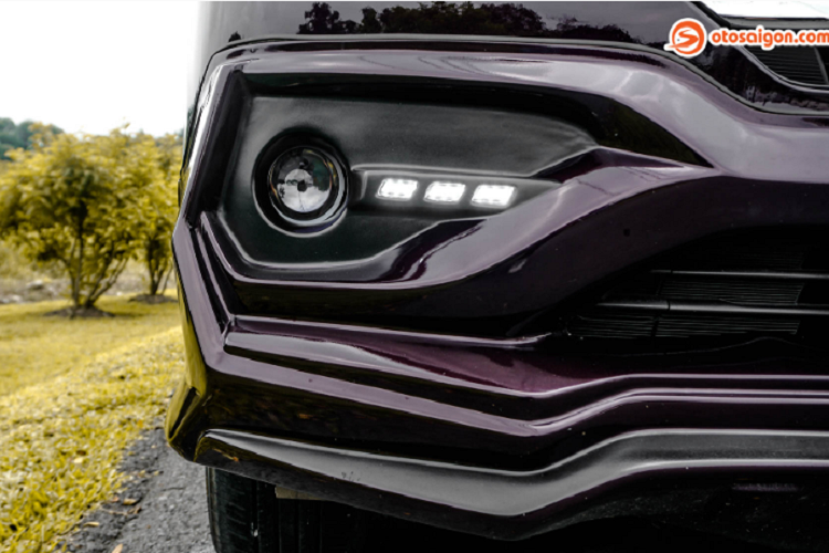 Nếu thường xuyên sử dụng xe và thường phải di chuyển trên các cung đường có điều kiện xấu, để đảm bảo hơn sự an toàn và sự thoải mái , người dùng có thể trang bị thêm thanh giằng Ultra Racing nhập full set có giá khoảng 15 triệu (bộ này có thể dùng cho cả Mitsubishi Xpander) và bộ phuộc mới thay cho hệ thống treo cứng nhắc phía sau.