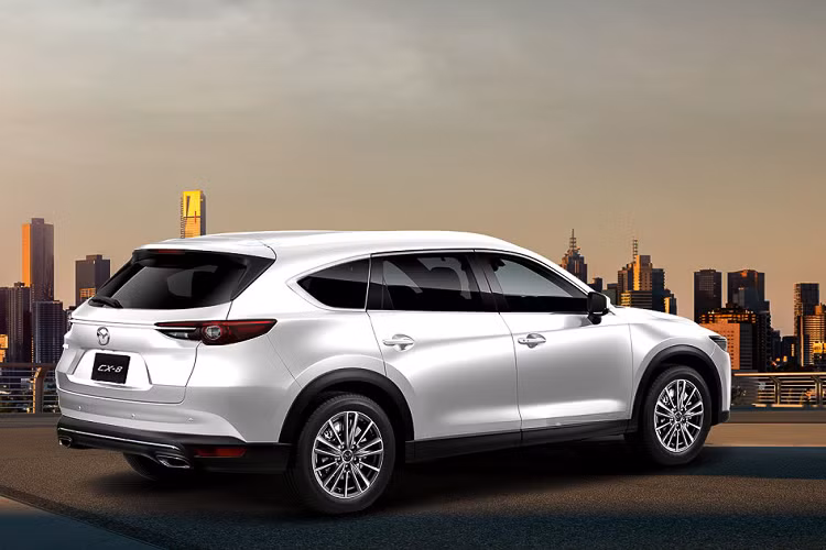 Với lợi thế không gian 7 chỗ rộng rãi cùng hệ thống trang bị, tiện nghi và an toàn đẳng cấp trong tầm giá dưới 1,1 tỷ đồng sau ưu đãi, việc sở hữu Mazda CX-8 chắc chắn là một quyết định sáng suốt với tất cả khách hàng đang mong muốn sở hữu một mẫu SUV 7 chỗ ở thời điểm hiện nay.