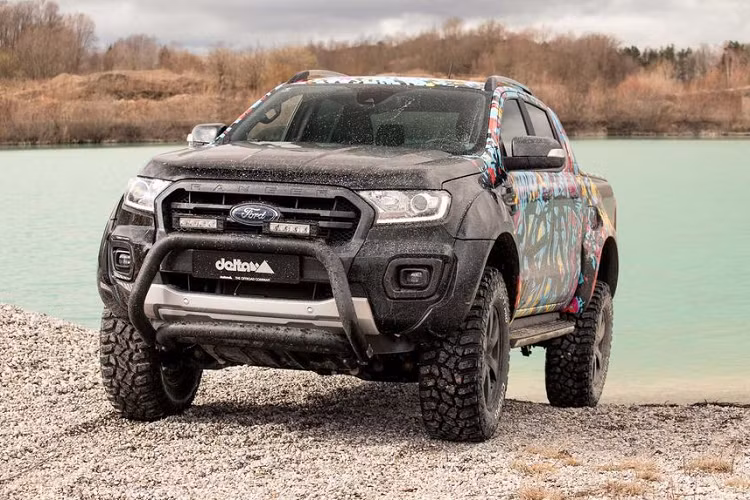 Đầu tiên, bộ kit nâng gầm có giá 2.260 Euro (60 triệu đồng) trong khi các lò xo và giảm xóc nâng cấp được bán với giá 2.216 Euro (57,5 triệu đồng).