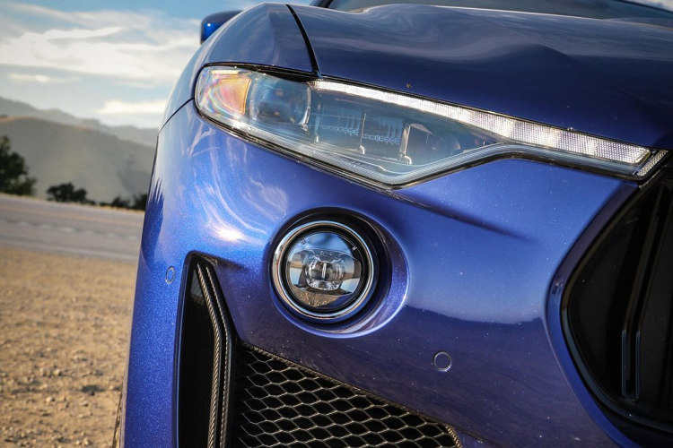 Hiện tại, Maserati đang bán ra Levante với năm biến thể là Levante, Levante S, GTS, Trofeo và Diesel. Levante và Levante S sẽ sử dụng động cơ V6 tăng áp kép, cho ra công suất 350 mã lực / 500 Nm mô-men xoắn và 430 mã lực / 580 Nm mô-men xoắn. Trong khi đó, hai biến thể Levante GTS và Levante Trofeo sẽ được trang bị động cơ V8 tăng áp kép được sản xuất bởi Ferrari, sản sinh công suất cực đại lần lượt là 530 mã lực / 730 Nm mô-men xoắn và 580 mã lực / 730 Nm mô-men xoắn,