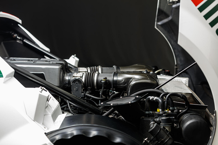 Đến nay, 430 Scuderia đã không còn được Ferrari sản xuất và hiện đang có mặt rất nhiều trên thị trường xe cũ. Cựu kỹ sư Pininfarina chịu trách nhiệm cho dự án của mình đã giành được quyền và thiết lập Manufattura Automobili Torino (MAT) để chế tạo Stratos hiện đại. MAT đã rút ngắn khung gầm 430 và nâng cấp khối động cơ V8 hút khí tự nhiên 4,3 lít của 430 Scuderia lên 540 mã lực.