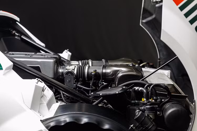 Đến nay, 430 Scuderia đã không còn được Ferrari sản xuất và hiện đang có mặt rất nhiều trên thị trường xe cũ. Cựu kỹ sư Pininfarina chịu trách nhiệm cho dự án của mình đã giành được quyền và thiết lập Manufattura Automobili Torino (MAT) để chế tạo Stratos hiện đại. MAT đã rút ngắn khung gầm 430 và nâng cấp khối động cơ V8 hút khí tự nhiên 4,3 lít của 430 Scuderia lên 540 mã lực.