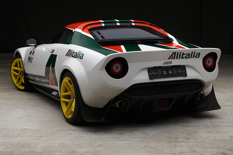 Sau những thành công từ thập niên 70, một cậu thiếu niên tên Chris Hrabalek đã nung nấu ý định hồi sinh dòng xe này vào thập niên ’90. Cậu đã sử dụng tên Stratos và thiết kế một phiên bản kế nhiệm nhằm tri ân mẫu xe này trong đồ án tốt nghiệp của mình tại Cao đẳng nghệ thuật Hoàng gia, ngành thiết kế phương tiện.