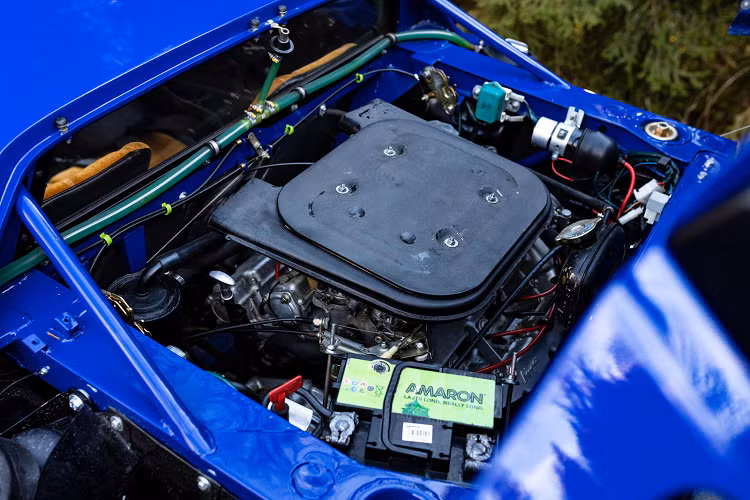 Nếu thực sự muốn sở hữu một phần của lịch sử WRC thế giới, bạn nên tìm đến một chiếc Stratos HF Stradale. May mắn thay, trong sự kiện đấu giá sắp tới, bên cạnh chiếc MAT Stratos sẽ là một trong 492 chiếc Stratos nguyên bản được sản xuất vào năm 1976.