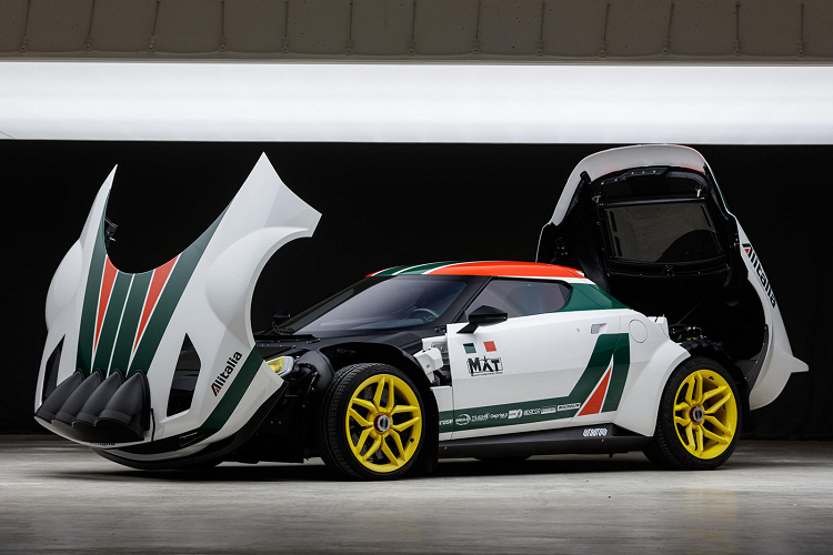 Tuy nhiên, mọi chuyện lại không hề suôn sẻ ở thời điểm đó. Sau khi ra mắt tại Geneva, Hrabelek đã ký hợp đồng với Pininfarina để hoàn thiện chiếc xe này. Cả hai chọn nền tảng của F430 Scuderia để xây dựng chiếc xe và điều này đã làm Luca di Montezemolo, Giám đốc điều hành Ferrari ở thời điểm đó hết sức ấn tượng. Tuy nhiên, hãng siêu xe lại không muốn chia sẻ bất cứ sản phẩm nào của mình cho bên thứ ba chế tạo xe nữa và dự án đã chìm vào quên lãng một thời gian.