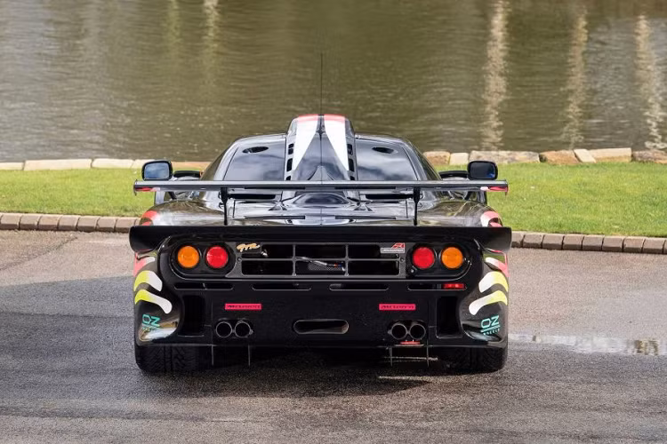Hiện tại, cả mười chiếc McLaren F1 GTR Longtail đang có mặt trong các bộ sưu tập nổi tiếng trên khắp thế giới, vì thế việc mua được một chiếc xe này ở thời điểm hiện tại không phải là một việc dễ dàng. Tuy nhiên, chiếc xe này đang được rao bán bởi Tom Hartley Jr. với giá xe McLaren F1 GTR #19R theo yêu cầu của khách hàng.