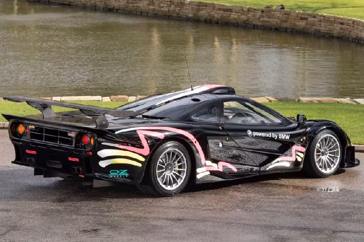Chiếc McLaren F1 GTR hàng hiếm này mang số khung #19R, đầu tiên được hoàn thiện với màu áo “Lark” thuộc đội đua Goh, tham gia vào cuộc đau Suzuka 1.000 km vào năm 1997 nhưng chỉ hoàn thành ở vị trí thứ 9. Sau đó, chiếc xe được bán về cho đội đua Take One vào năm 1999 và tham gia vào giải JGTC. Chiếc xe giành được một chiến thắng vào năm 2001 trước khi được cho về hưu một năm sau đó.