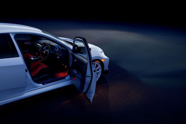 Mẫu xe thể thao Honda Civic Type R 2021 tạm thời không có bất kỳ nâng cấp hiệu suất nào từ Honda Access.