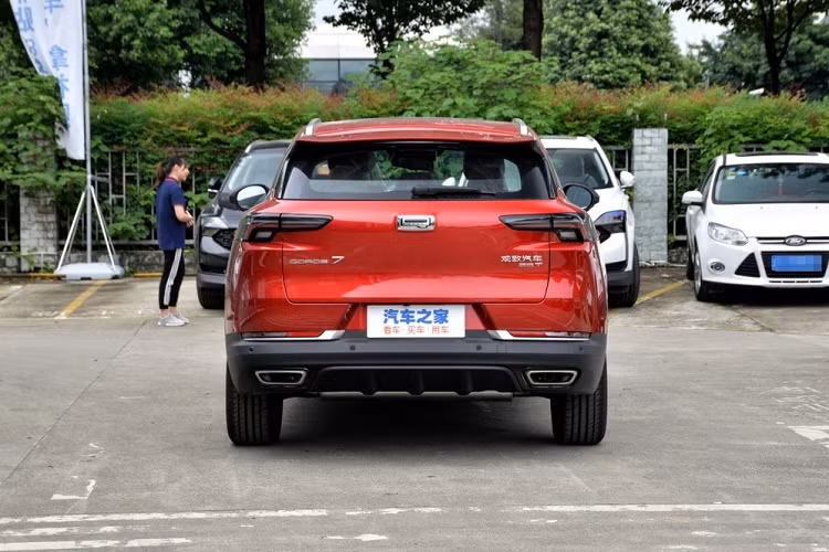 Giá xe Qoros 7 mới chưa được công bố chính thức, nó sẽ được bán tới tay người tiêu dùng ở thị trường Trung Quốc trong tháng 10/2020 tới.