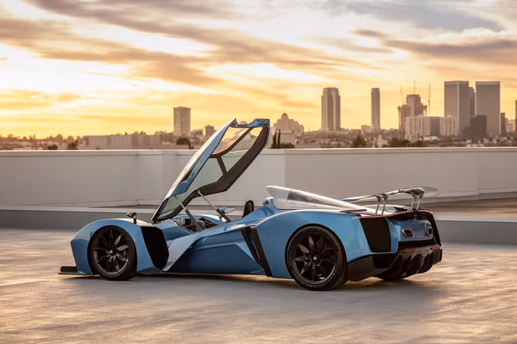 Siêu xe Delage D12 sẽ được sản xuất tại Pháp từ năm 2021 với số lượng giới hạn chỉ 30 chiếc, cùng giá xe Delage D12 khởi điểm 2,3 triệu USD (tương đương khoảng hơn 53 tỷ đồng).