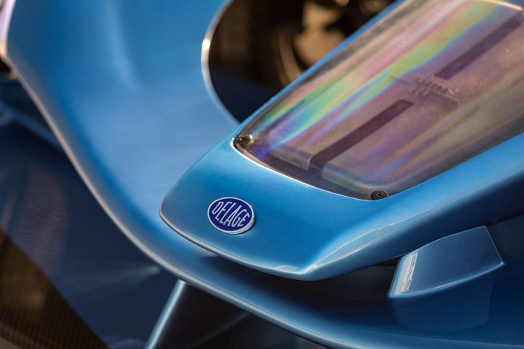 Trong khi đó, môtơ điện của bản Club chỉ bổ sung 20 mã lực, chủ yếu hỗ trợ cho việc lái xe trong phố ở dải tốc độ thấp, hoặc các thao tác như đỗ và lùi xe.