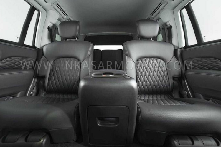 Khoang cabin bọc da, ốp gỗ sang trọng của QX80 Inkas