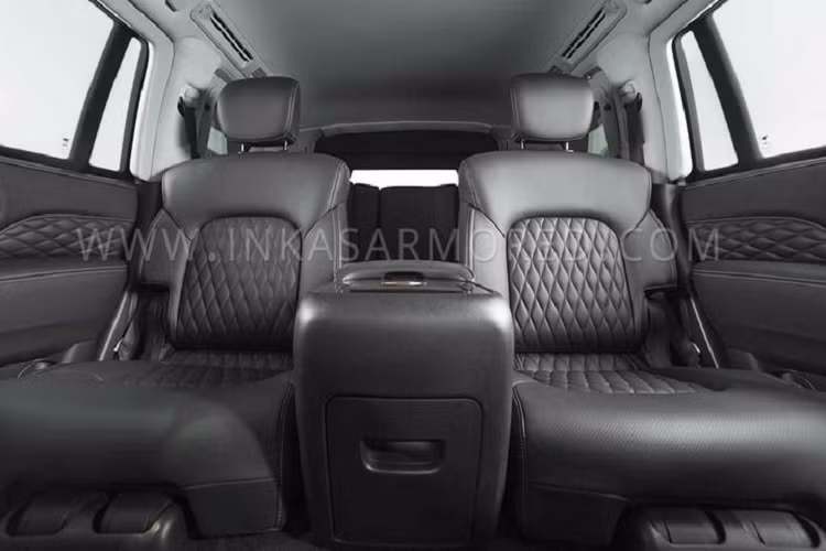 Khoang cabin bọc da, ốp gỗ sang trọng của QX80 Inkas