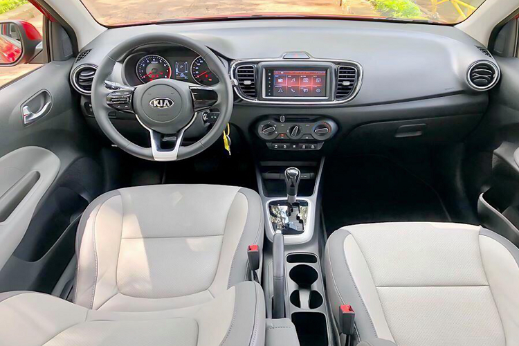 Theo VAMA, phân khúc sedan hạng B trong tháng 5/2020 vừa qua đã ghi nhận sự lên xuống bất thường về doanh số của các mẫu xe trong phân khúc. Cụ thể, Toyota Vios, Hyundai Accent, Honda City có mức tăng trưởng tốt, trong khi 2 mẫu xe Kia Soluto và Mitsubishi Attrage lại sụt giảm khá nhiều.