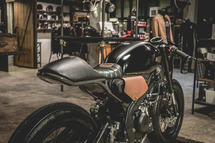 Bên cạnh đó, hầu hết trang bị của xe đều được thay mới mang đến vẻ ngoài độc đáo cho bản độ. 