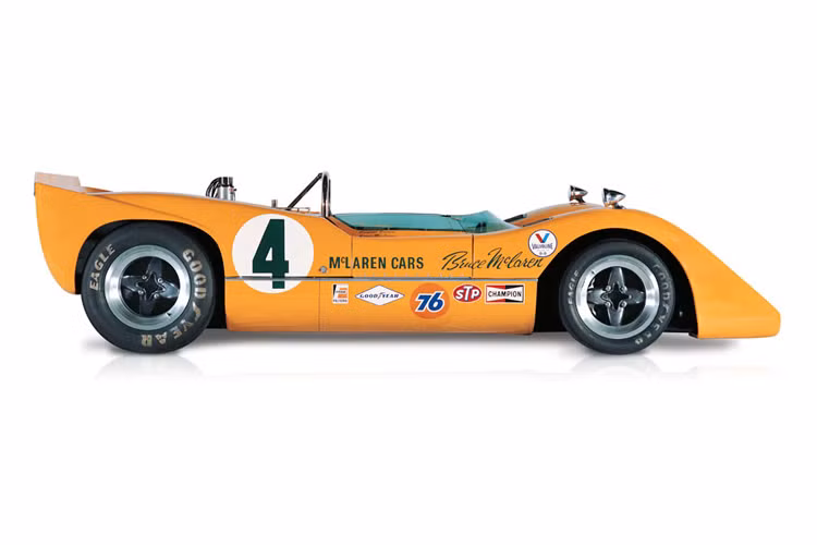 Xe đua McLaren M6A được Bruce McLaren cùng đội ngũ của ông phát triển để tranh tài tại giải đua Can-Am 1967, thay thế cho McLaren M1B trước đó.