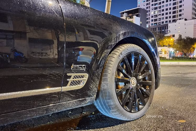 Về trang bị động cơ, Bentley Mulsanne W.O. Edition trong bài viết sử dụng động cơ khủng V8 tăng áp kép 6.75 lít, cho ra công suất 505 mã lực và mô-men tới 1.020 Nm.