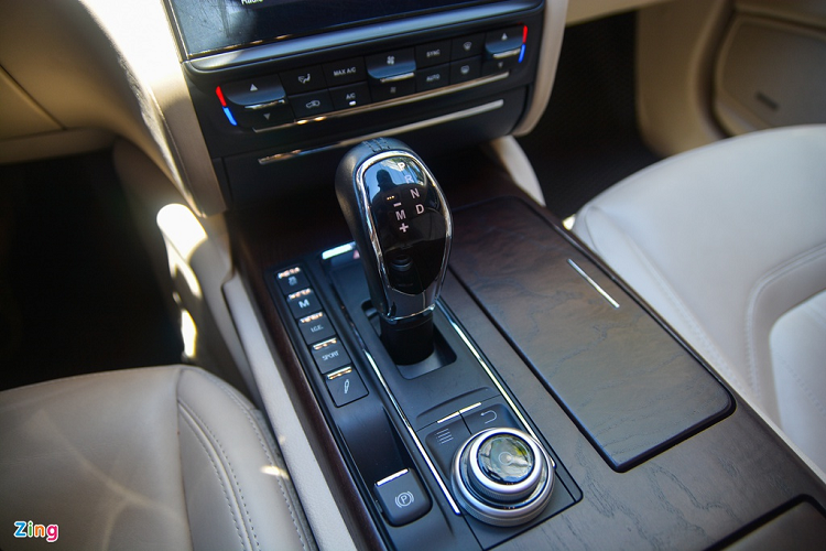 Các công nghệ an toàn trên mẫu sedan này có thể kể đến như hệ thống kiểm soát hành trình thích ứng, cảnh báo điểm mù, chống va chạm phía trước, cảnh báo chệch làn đường... 