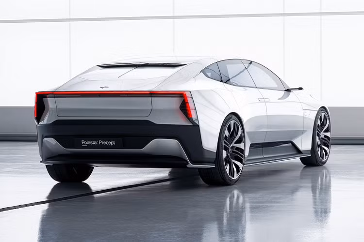 Polestar Precept 2021 mới sẽ được sản xuất tại nhà máy mới ở Trung Quốc. Quá trình phát triển sản phẩm trước đó đã được đội ngũ của Polestar tại Anh hoàn tất.