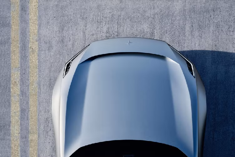 Được biết, hai mẫu ôtô điện vừa ra mắt Tesla Model S Plaid và Lucid Air có khoảng cách di chuyển lần lượt 836 km và 832 km. Mặc dù có khoảng cách di chuyển ngắn hơn, mẫu ôtô điện Porsche Taycan lại là lựa chọn của khách mua xe thích sang chảnh.