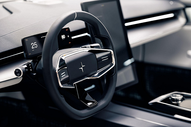 Thông cáo báo chí của Polestar cho biết mẫu xe điện mới sử dụng nhiều chất liệu nhựa tái chế. Cũng giống Polestar 2, Polestar Precept sẽ được trang bị công nghệ pin đột phá.