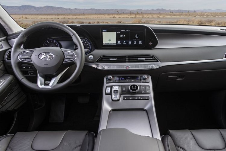 Trong lần xếp hạng của Cục An toàn giao thông đường bộ Mỹ NHTSA này, bên cạnh mẫu xe SUV Hyundai Palisade còn có một số cái tên khác như Toyota Highlander, Volvo XC90, Ford Explorer hay Cadillac XT6...