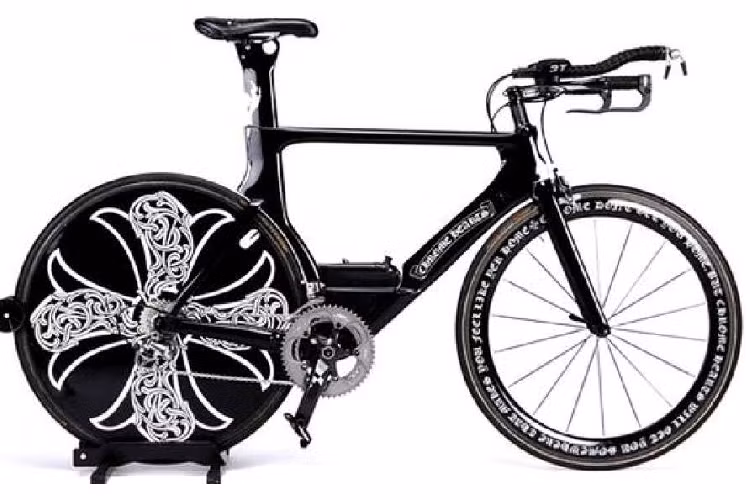 8. Chrome Hearts X Cervelo Mountain Bike: Là bản giới hạn, cộng thêm khung xe được nạm ngọc và kim cương nên có giá bán 60.000USD (1,4 tỷ đồng).