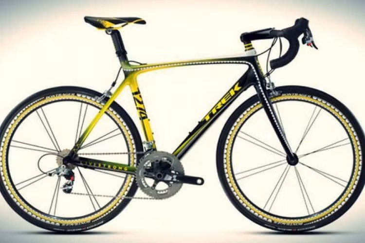 5. Kaws - Trek Madone: Ngoài vẻ đẹp, chiếc xe đạp có giá bán tới 160.000USD (3,7 tỷ đồng) này còn tích hợp một số tính năng về kỹ thuật