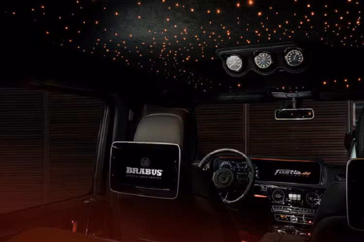 Bản độ mới được trang bị kẹp phanh đặc biệt của Brabus, cho khả năng kiểm soát tốt cỗ xe mạnh gần 700 mã lực.